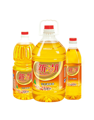 食用油灌裝機(jī)回首艱苦過(guò)去，展望美好未來(lái)